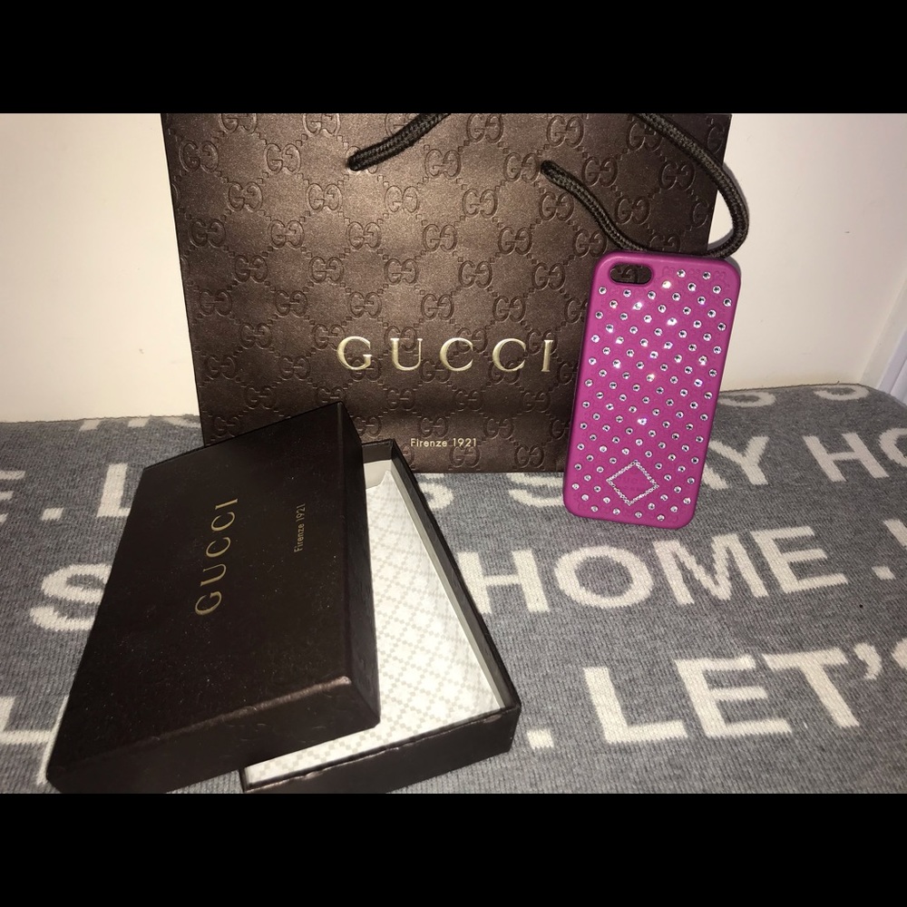 💯% Authentic Gucci Pink Rubber IPhone 5 Case
